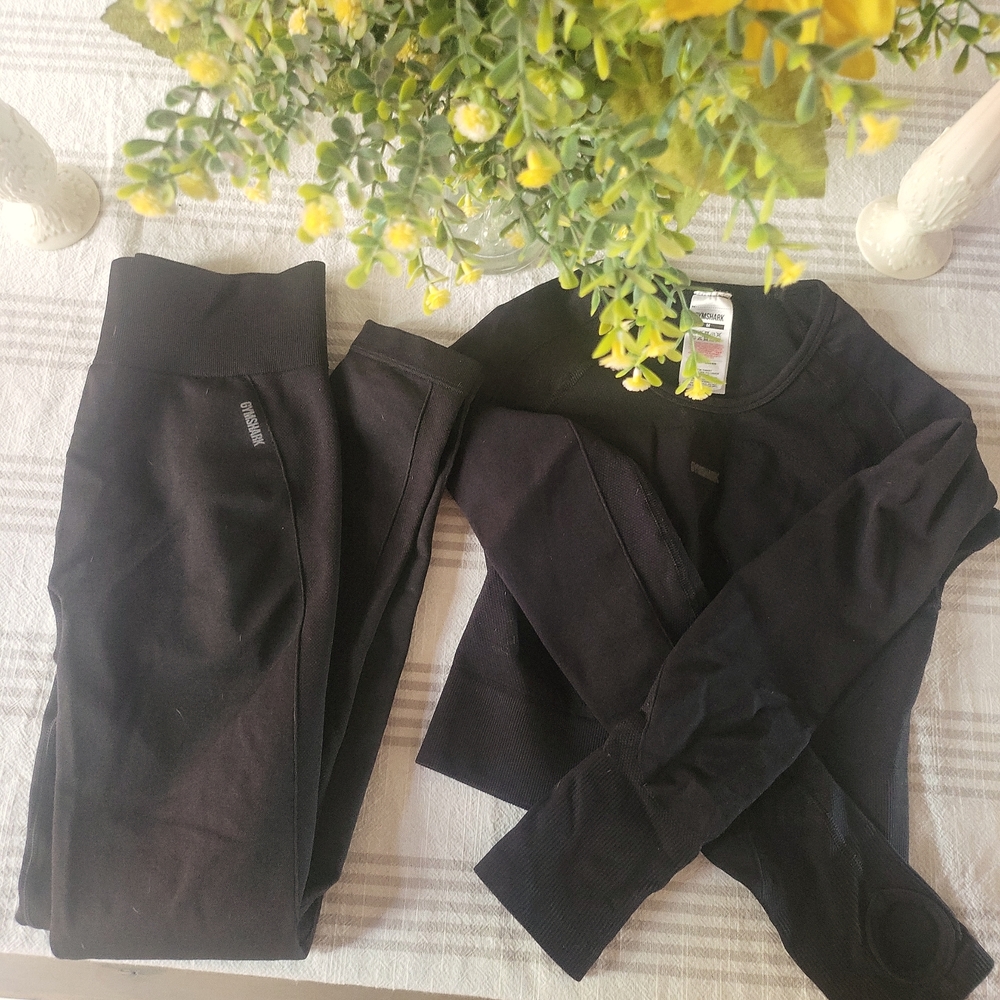 Gymshark matching black workout set, size M